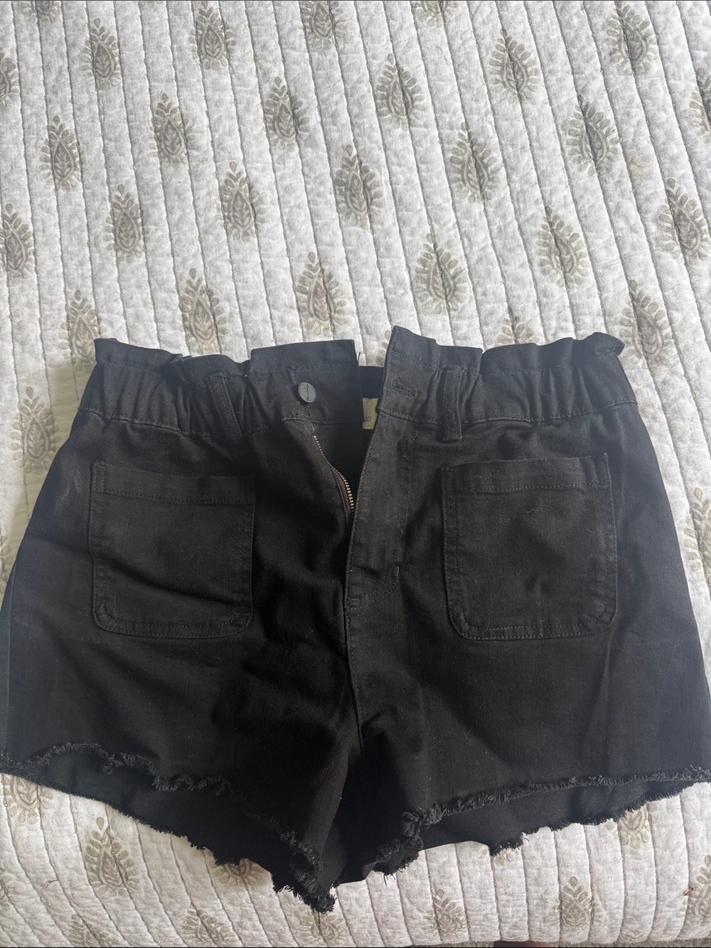 Black High-Waist Frayed Hem Women's Shorts